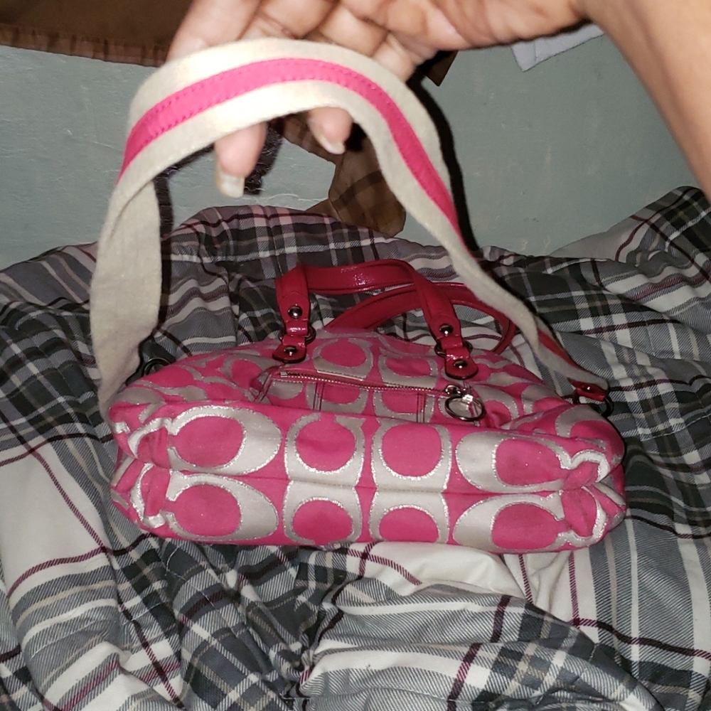 Authentic Coach bag(SOLD) - Picture 4 of 17